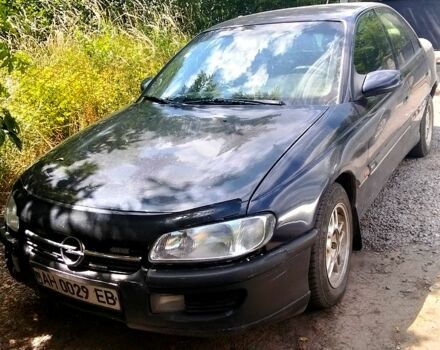 Фиолетовый Опель Омега, объемом двигателя 2 л и пробегом 300 тыс. км за 1800 $, фото 1 на Automoto.ua