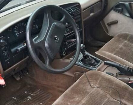 Коричневый Опель Омега, объемом двигателя 2 л и пробегом 88 тыс. км за 950 $, фото 6 на Automoto.ua