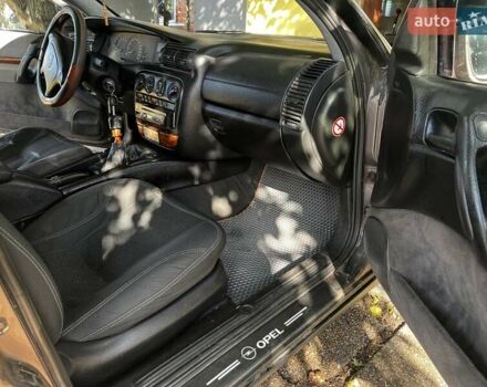 Коричневый Опель Омега, объемом двигателя 2 л и пробегом 351 тыс. км за 3000 $, фото 7 на Automoto.ua