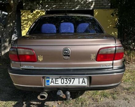 Коричневый Опель Омега, объемом двигателя 2 л и пробегом 351 тыс. км за 3000 $, фото 1 на Automoto.ua