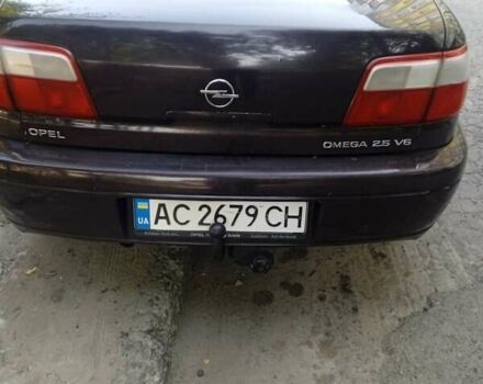 Коричневый Опель Омега, объемом двигателя 2.5 л и пробегом 374 тыс. км за 2700 $, фото 7 на Automoto.ua
