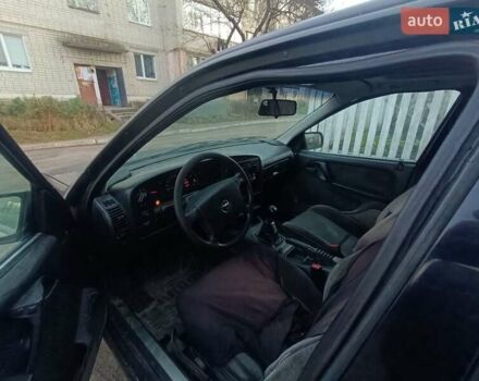 Коричневый Опель Омега, объемом двигателя 1.8 л и пробегом 463 тыс. км за 700 $, фото 7 на Automoto.ua