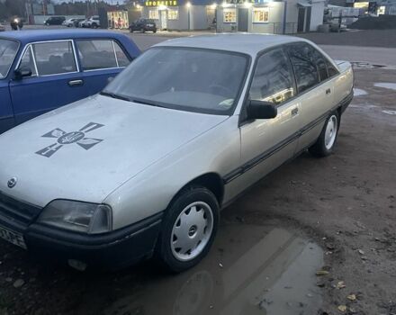 Опель Омега 1987 в Коростене на Automoto.ua Коричневый Опель Омега, объемом двигателя 2 л и пробегом 270 тыс. км за 850 $, фото 1 на Automoto.ua