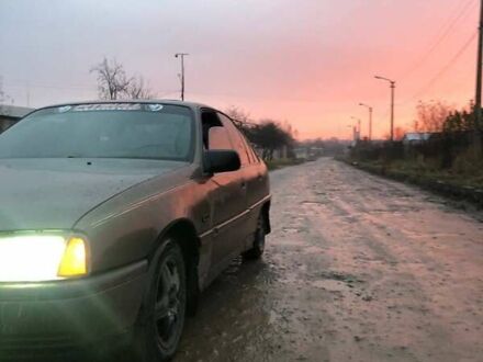 Коричневый Опель Омега, объемом двигателя 0 л и пробегом 88 тыс. км за 950 $, фото 1 на Automoto.ua