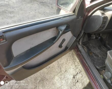 Красный Опель Омега, объемом двигателя 2 л и пробегом 250 тыс. км за 400 $, фото 4 на Automoto.ua