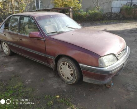 Красный Опель Омега, объемом двигателя 2 л и пробегом 250 тыс. км за 400 $, фото 2 на Automoto.ua