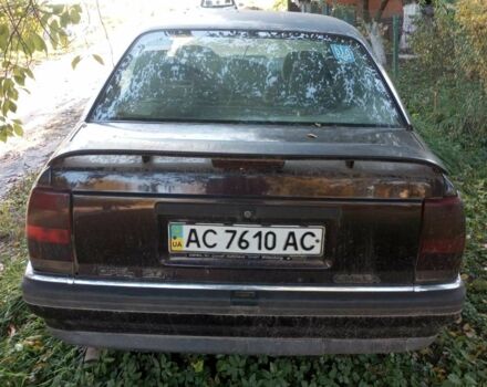 Красный Опель Омега, объемом двигателя 2 л и пробегом 100 тыс. км за 500 $, фото 3 на Automoto.ua