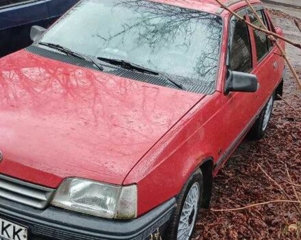 Красный Опель Омега, объемом двигателя 1.5 л и пробегом 10 тыс. км за 1300 $, фото 2 на Automoto.ua