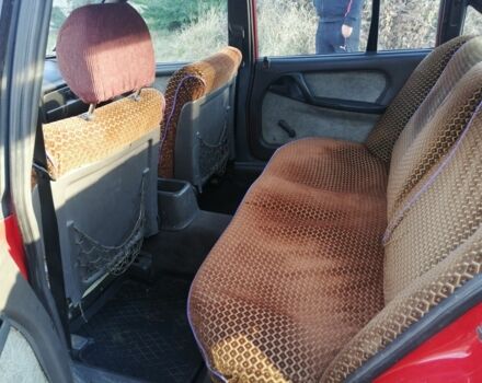 Красный Опель Омега, объемом двигателя 2 л и пробегом 200 тыс. км за 1200 $, фото 5 на Automoto.ua