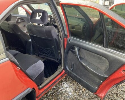 Червоний Опель Омега, об'ємом двигуна 1.8 л та пробігом 300 тис. км за 400 $, фото 2 на Automoto.ua