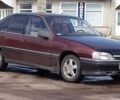 Червоний Опель Омега, об'ємом двигуна 2 л та пробігом 195 тис. км за 900 $, фото 1 на Automoto.ua