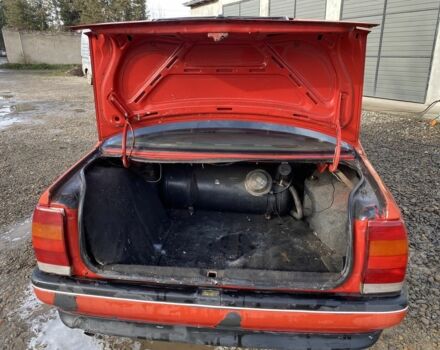 Червоний Опель Омега, об'ємом двигуна 1.8 л та пробігом 300 тис. км за 400 $, фото 12 на Automoto.ua