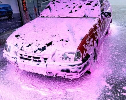 Красный Опель Омега, объемом двигателя 1.8 л и пробегом 0 тыс. км за 1350 $, фото 2 на Automoto.ua