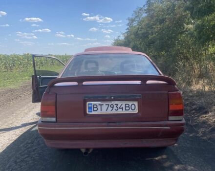 Красный Опель Омега, объемом двигателя 1.8 л и пробегом 1 тыс. км за 560 $, фото 3 на Automoto.ua