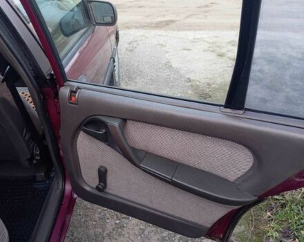 Красный Опель Омега, объемом двигателя 2 л и пробегом 333 тыс. км за 996 $, фото 13 на Automoto.ua