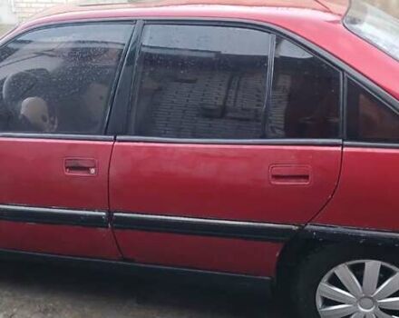 Червоний Опель Омега, об'ємом двигуна 2 л та пробігом 400 тис. км за 1200 $, фото 3 на Automoto.ua