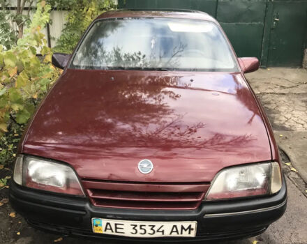 Красный Опель Омега, объемом двигателя 2 л и пробегом 343 тыс. км за 2000 $, фото 2 на Automoto.ua