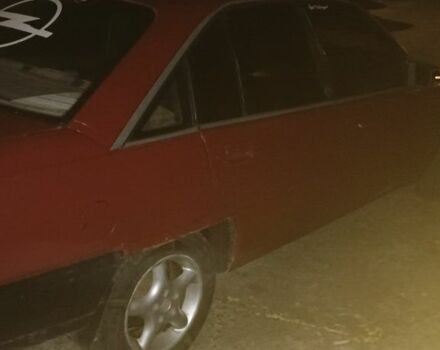 Красный Опель Омега, объемом двигателя 2 л и пробегом 300 тыс. км за 900 $, фото 2 на Automoto.ua