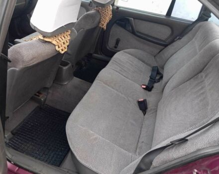 Красный Опель Омега, объемом двигателя 2 л и пробегом 333 тыс. км за 996 $, фото 12 на Automoto.ua