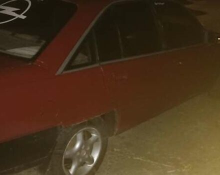 Червоний Опель Омега, об'ємом двигуна 2 л та пробігом 350 тис. км за 900 $, фото 4 на Automoto.ua