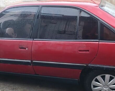 Червоний Опель Омега, об'ємом двигуна 2 л та пробігом 400 тис. км за 1200 $, фото 5 на Automoto.ua