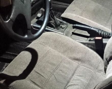 Красный Опель Омега, объемом двигателя 2 л и пробегом 300 тыс. км за 900 $, фото 4 на Automoto.ua