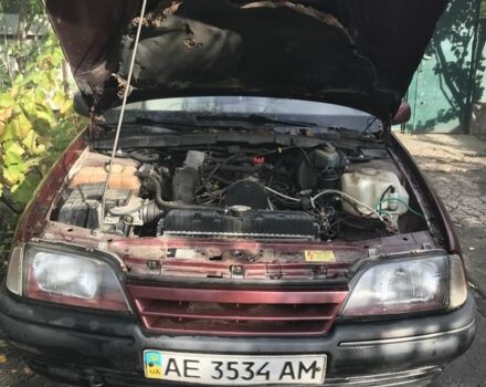 Красный Опель Омега, объемом двигателя 2 л и пробегом 343 тыс. км за 2000 $, фото 7 на Automoto.ua