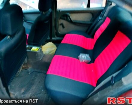 Красный Опель Омега, объемом двигателя 1.8 л и пробегом 0 тыс. км за 600 $, фото 3 на Automoto.ua