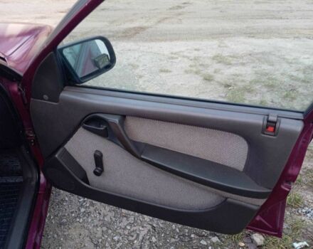 Красный Опель Омега, объемом двигателя 2 л и пробегом 333 тыс. км за 996 $, фото 8 на Automoto.ua