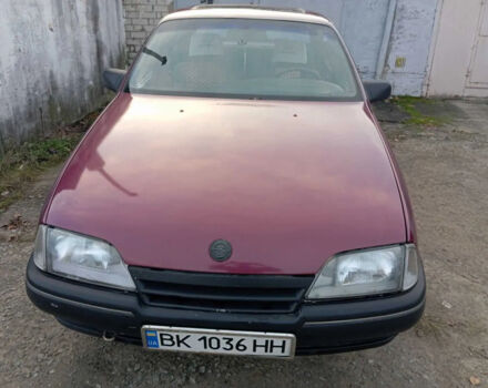 Красный Опель Омега, объемом двигателя 2 л и пробегом 333 тыс. км за 996 $, фото 2 на Automoto.ua