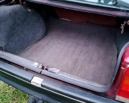 Червоний Опель Омега, об'ємом двигуна 2 л та пробігом 300 тис. км за 1300 $, фото 7 на Automoto.ua