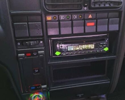 Червоний Опель Омега, об'ємом двигуна 2 л та пробігом 384 тис. км за 1250 $, фото 26 на Automoto.ua