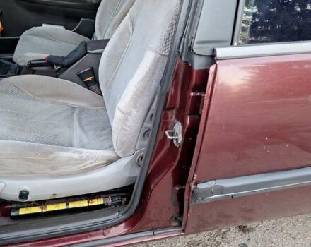 Червоний Опель Омега, об'ємом двигуна 2 л та пробігом 384 тис. км за 1250 $, фото 17 на Automoto.ua