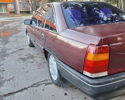 Червоний Опель Омега, об'ємом двигуна 2 л та пробігом 384 тис. км за 1250 $, фото 3 на Automoto.ua