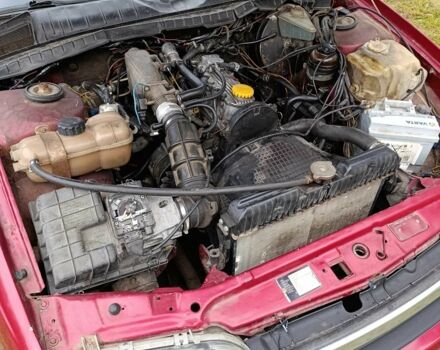 Опель Омега 1990 в Ивано-Франковске на Automoto.ua Красный Опель Омега, объемом двигателя 2 л и пробегом 300 тыс. км за 1400 $, фото 7 на Automoto.ua