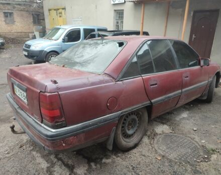 Червоний Опель Омега, об'ємом двигуна 2 л та пробігом 500 тис. км за 400 $, фото 2 на Automoto.ua