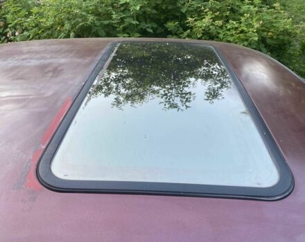 Красный Опель Омега, объемом двигателя 2 л и пробегом 300 тыс. км за 1200 $, фото 5 на Automoto.ua