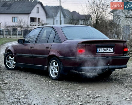 Красный Опель Омега, объемом двигателя 2 л и пробегом 350 тыс. км за 1099 $, фото 4 на Automoto.ua