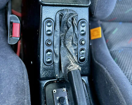 Красный Опель Омега, объемом двигателя 2 л и пробегом 350 тыс. км за 1099 $, фото 10 на Automoto.ua