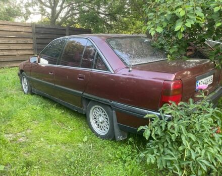 Красный Опель Омега, объемом двигателя 2 л и пробегом 300 тыс. км за 1200 $, фото 1 на Automoto.ua