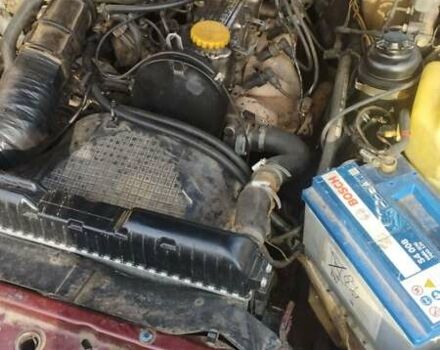 Красный Опель Омега, объемом двигателя 2 л и пробегом 350 тыс. км за 999 $, фото 4 на Automoto.ua