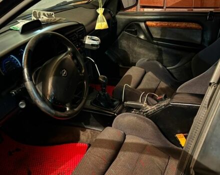 Красный Опель Омега, объемом двигателя 2 л и пробегом 350 тыс. км за 999 $, фото 3 на Automoto.ua