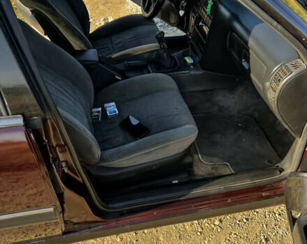 Красный Опель Омега, объемом двигателя 2.6 л и пробегом 200 тыс. км за 2300 $, фото 8 на Automoto.ua