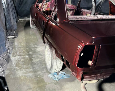 Красный Опель Омега, объемом двигателя 2.6 л и пробегом 200 тыс. км за 2300 $, фото 17 на Automoto.ua