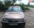 Красный Опель Омега, объемом двигателя 2.3 л и пробегом 300 тыс. км за 1400 $, фото 1 на Automoto.ua