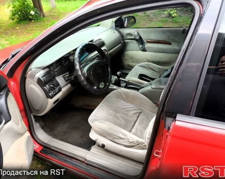 Красный Опель Омега, объемом двигателя 2.5 л и пробегом 250 тыс. км за 2500 $, фото 3 на Automoto.ua