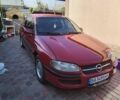 Красный Опель Омега, объемом двигателя 2 л и пробегом 250 тыс. км за 2400 $, фото 1 на Automoto.ua