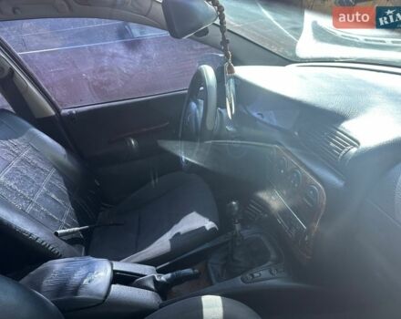 Красный Опель Омега, объемом двигателя 2 л и пробегом 390 тыс. км за 1600 $, фото 8 на Automoto.ua