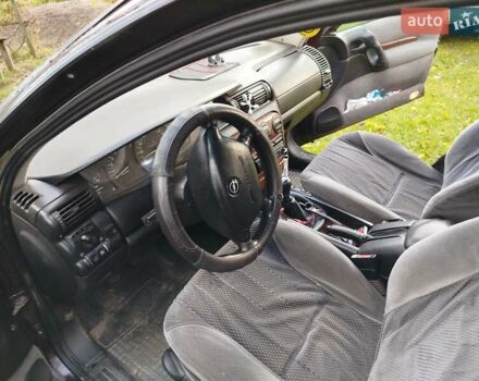 Опель Омега 1997 в Старая Выжевка на Automoto.ua Красный Опель Омега, объемом двигателя 2 л и пробегом 330 тыс. км за 2000 $, фото 8 на Automoto.ua