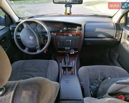 Красный Опель Омега, объемом двигателя 2.6 л и пробегом 330 тыс. км за 1700 $, фото 18 на Automoto.ua